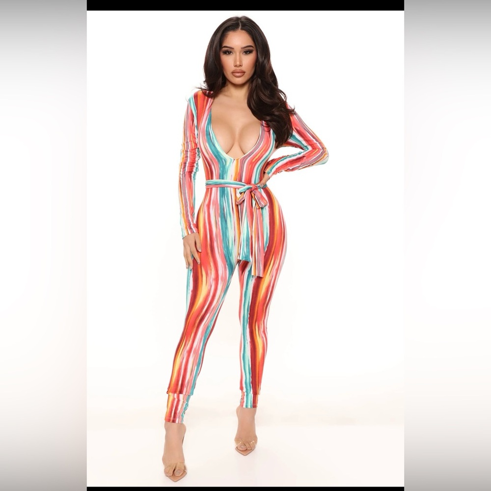 Fashion Nova (Mind of my Own - Jumpsuit)